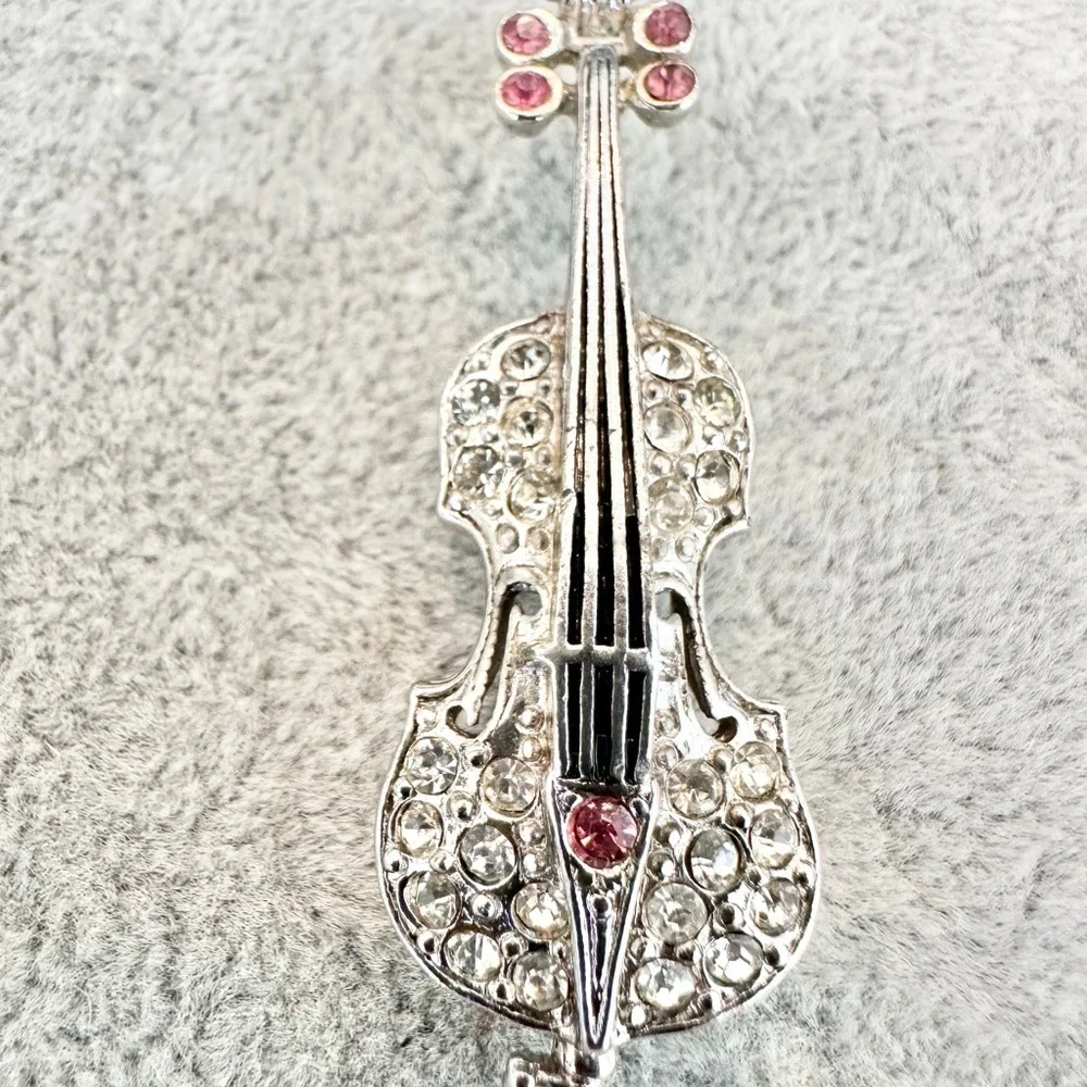 Vintage Silver Tone Violin Musical instrument Clear/Pink Rhinestone Brooch Pin - Picture 2 of 6